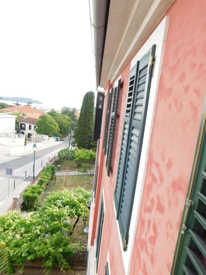 Rovinj's Flowers Apartma
